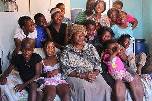 Read more about the article An extremely young Africa, the elderly are a precious resource.